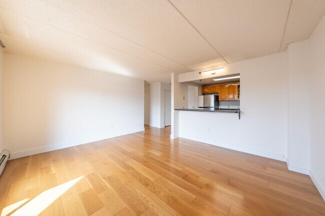 Building Photo - 123 Mamaroneck Ave