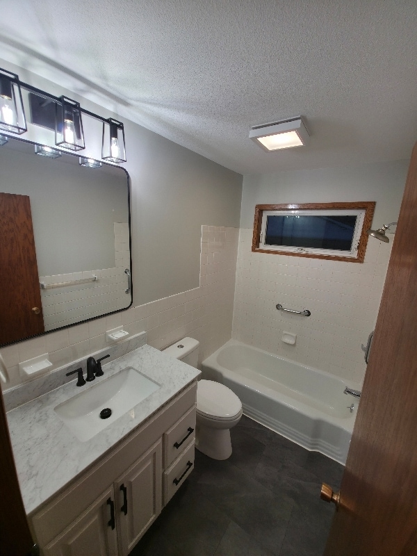 Building Photo - 4440 Vera Cruz Ave N