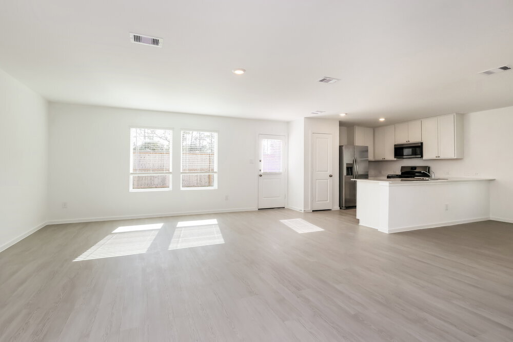 Building Photo - 15286 Abella Dr