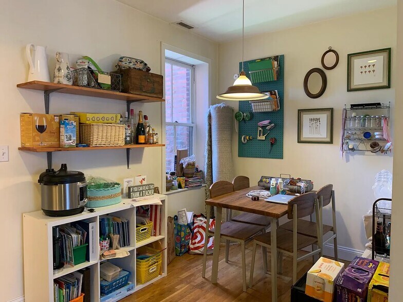 Building Photo - 79 Highland St