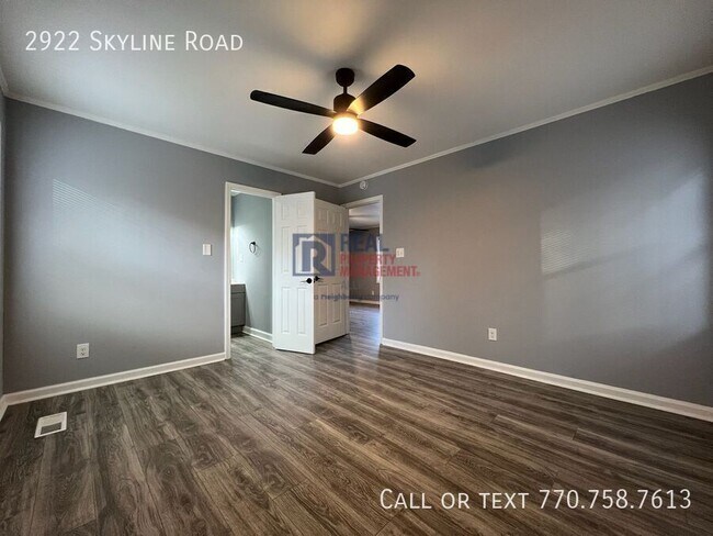 Building Photo - 2922 Skyline Rd