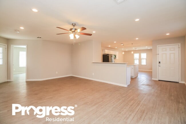 Building Photo - 3825 E Frances Ln