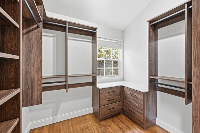 Building Photo - MISSION BAY 4-BED/3-BATH - 3 MIN WALK TO BAY