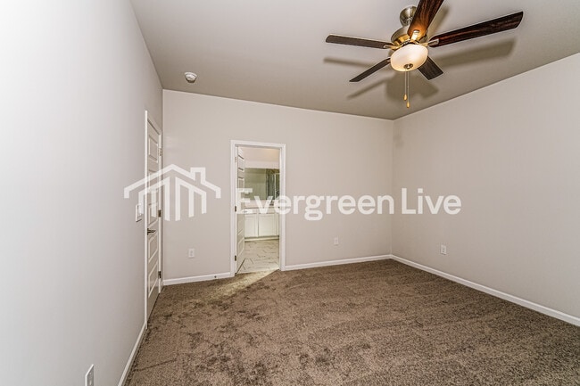 Building Photo - 301 Pond Spg Dr