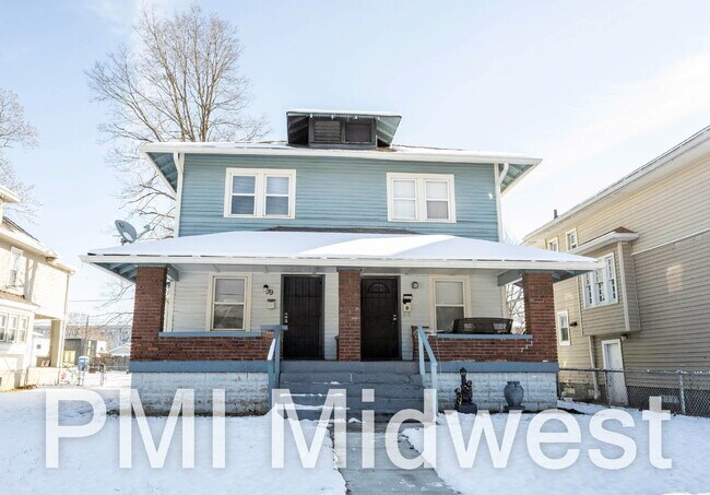 Primary Photo - "Charming 3-Bed Duplex on Guilford Ave - A Cozy 1100 Sq Ft Retreat in Indianapolis!"
