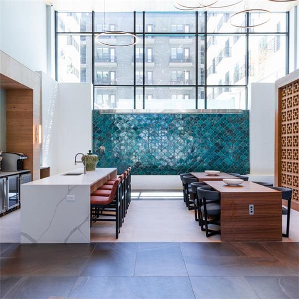 Building Photo - 1300 W 5th St