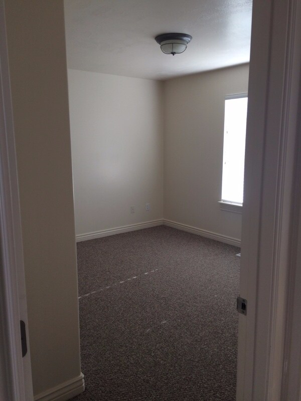 Building Photo - 1884 Shepard Ln