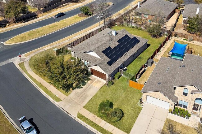 Building Photo - 802 Wood Mesa Dr