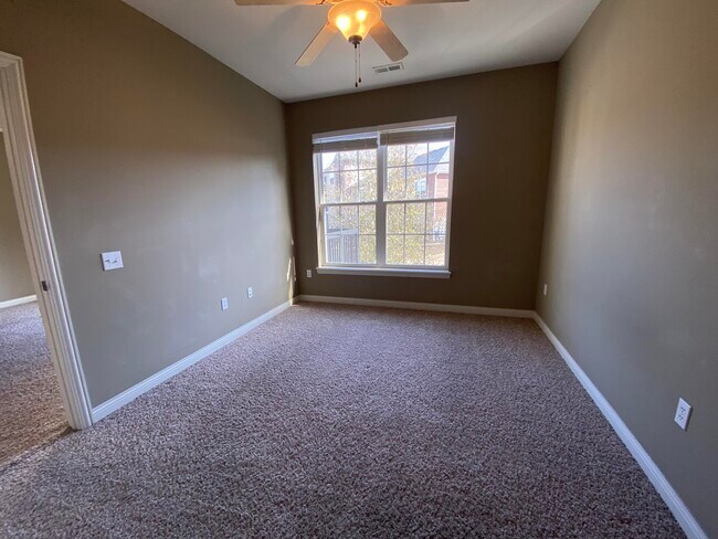 Building Photo - 4100 W Worley St