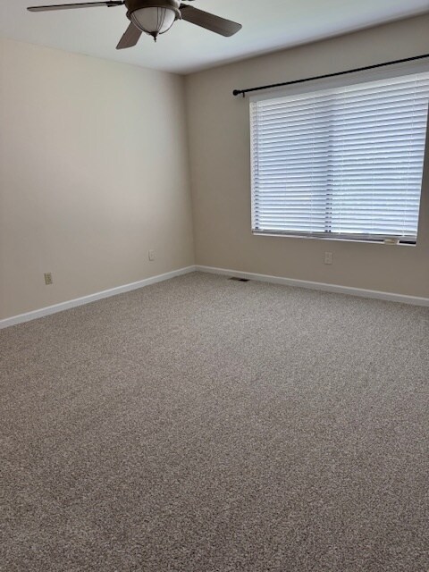 Building Photo - 529 Summer Winds Ln