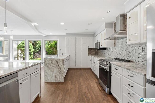 Building Photo - 6271 Batman Rd