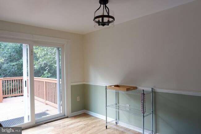 Building Photo - 8284 Mary Lee Ln