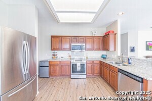 Building Photo - 132 Las Palomas Dr