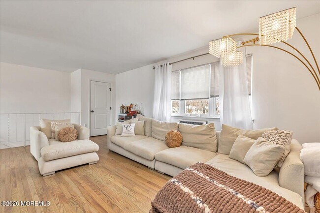 Building Photo - 910 South St