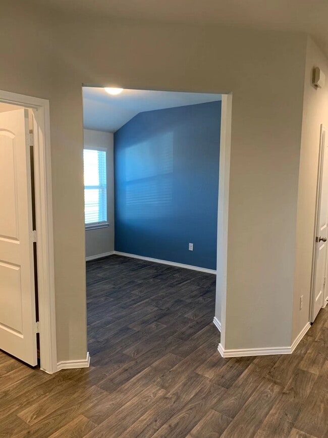 Building Photo - 22730 Busalla Trail