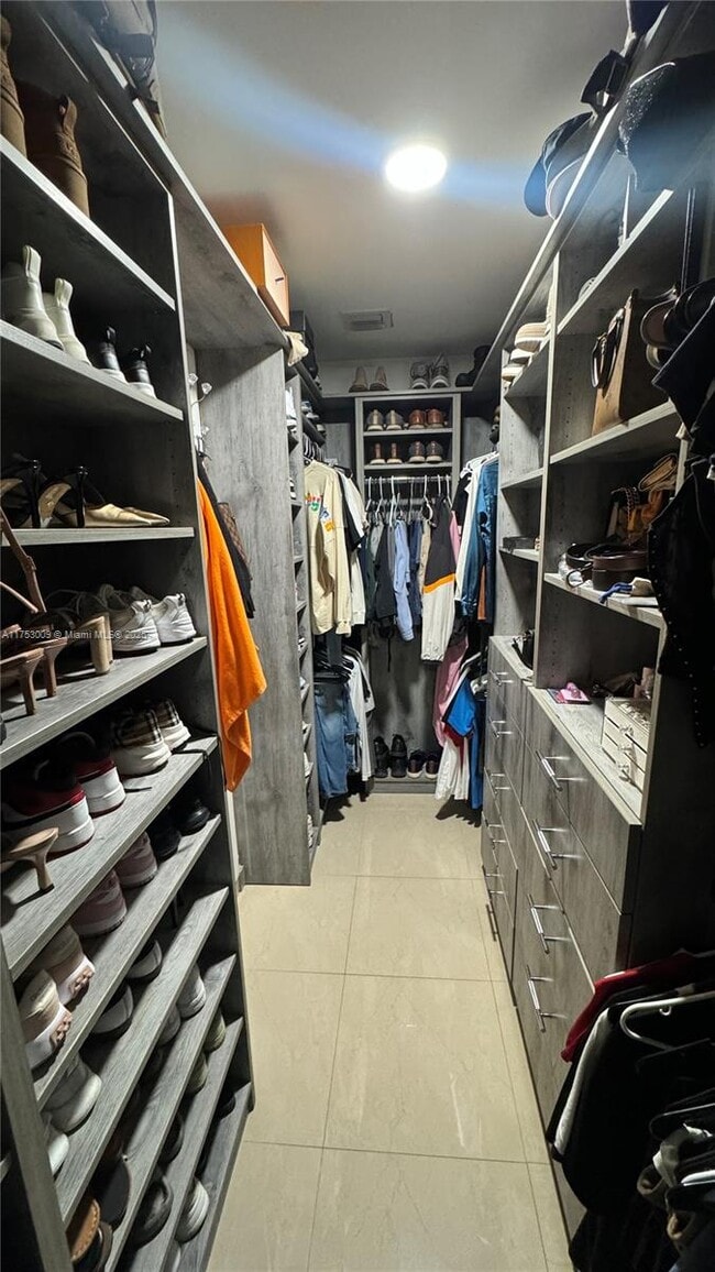 Building Photo - Northwest 38th Avenue, Miami Gardens, FL 33055 - 3 BR 2 BA house