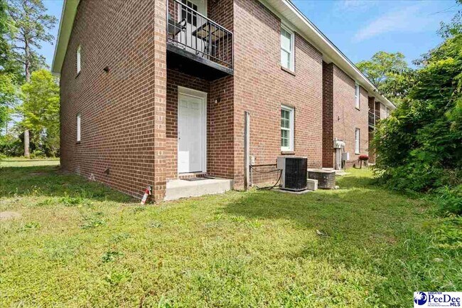 Building Photo - 319 Revell Dr