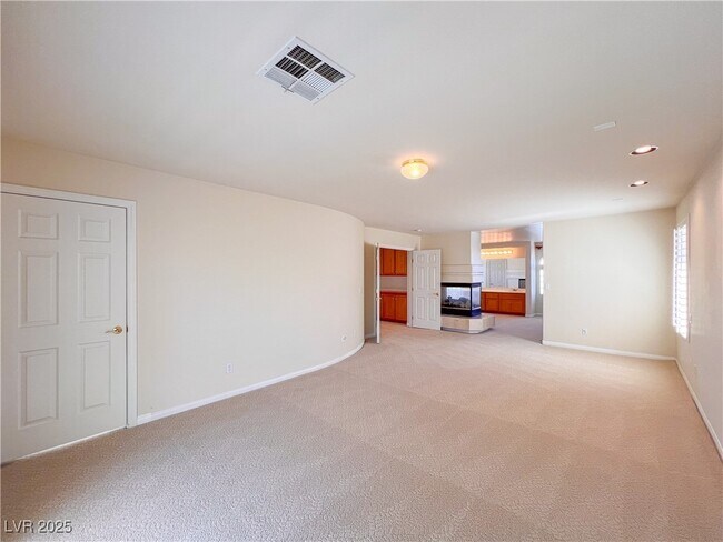 Building Photo - 6586 Shadow Cove Ave
