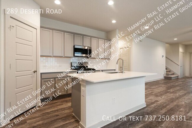 Building Photo - 289 Deserti Rd