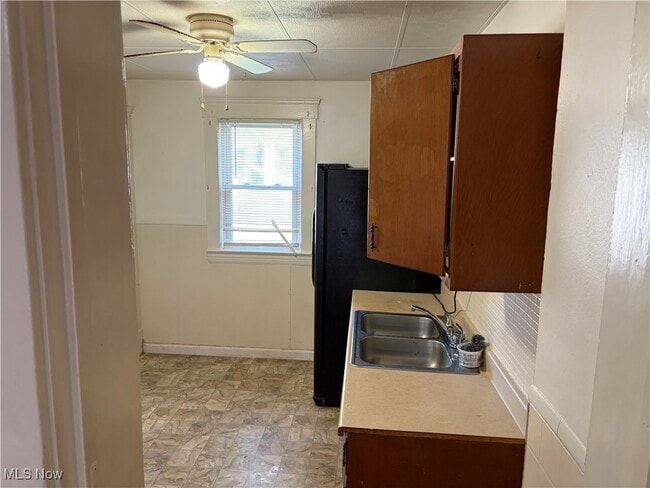 Building Photo - 3653 W 46th St