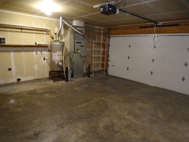 Building Photo - 7415 NE 64th Cir