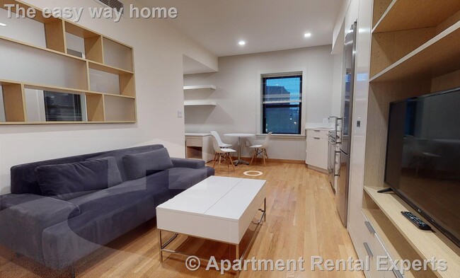 Building Photo - 115 Mt Auburn St