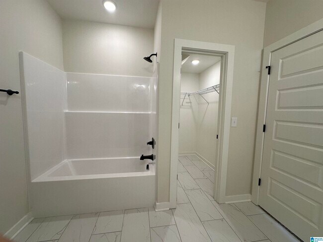 Building Photo - 1014 Unali Ln