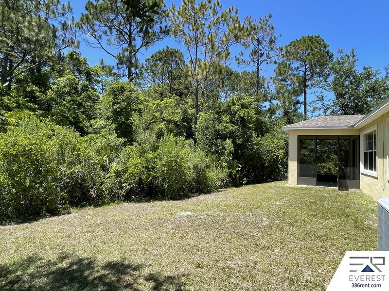 Building Photo - 2 Roxboro Dr