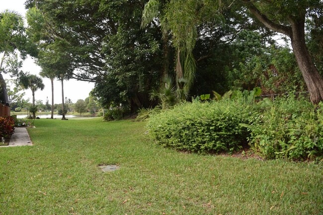 Building Photo - 5945 SE Windsong Ln