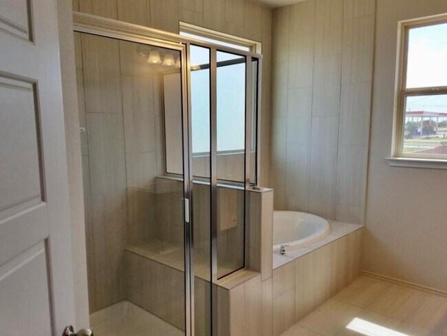 Building Photo - 1036 Chad Lp