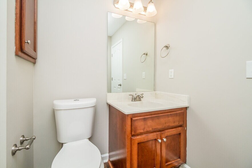 Building Photo - 3752 Precious Ave