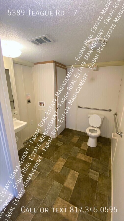 Building Photo - 5389 Teague Rd