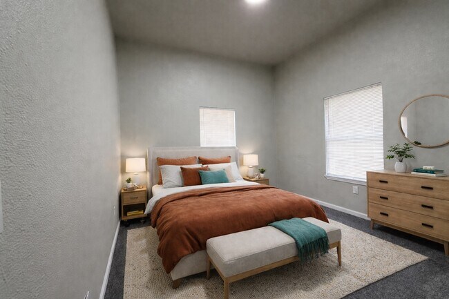 Building Photo - 3710 Holmes Rd