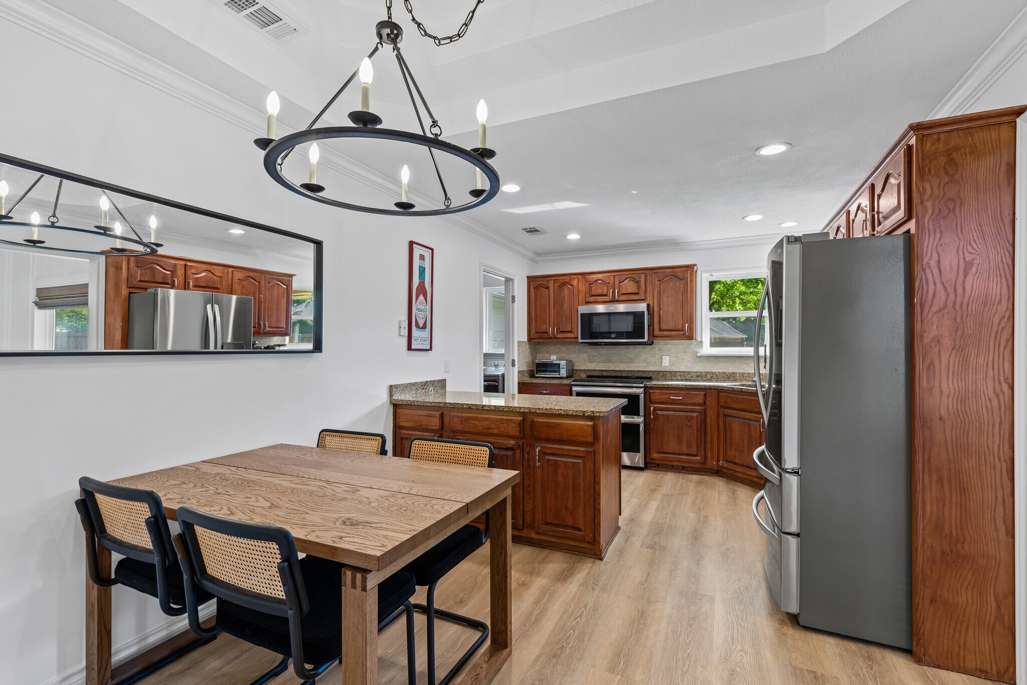 Building Photo - 1412 Seabrook Dr