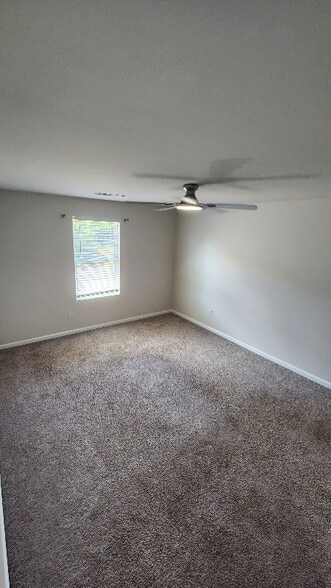 Building Photo - 4041 Liberty Ests Dr