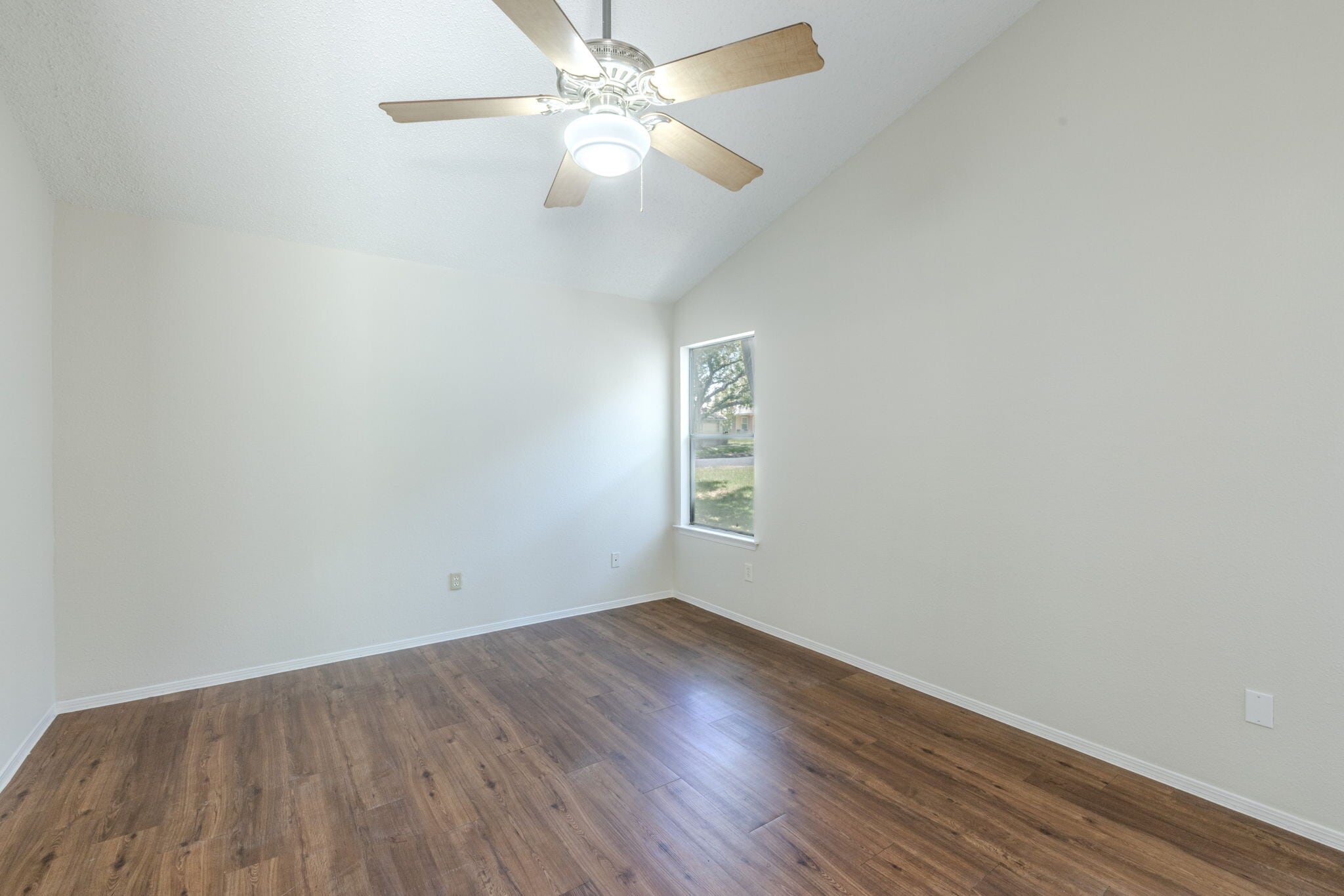 Building Photo - 1802 Verbena Way