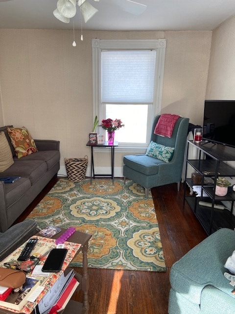 Building Photo - 16 Rustcraft Rd