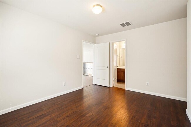 Building Photo - 2813 Bottiglia Wy