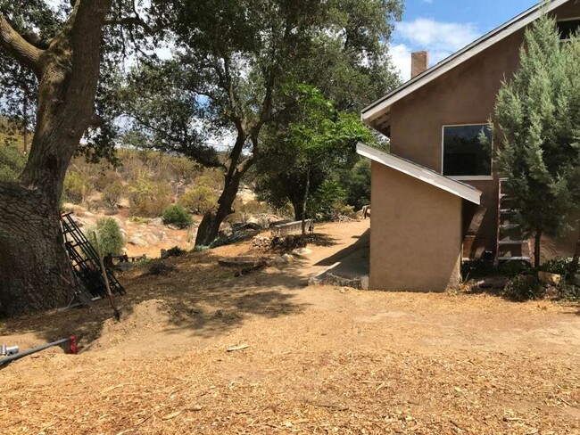 Building Photo - 3 Bed/2 Bath-Beautiful Adobe Home for Rent...