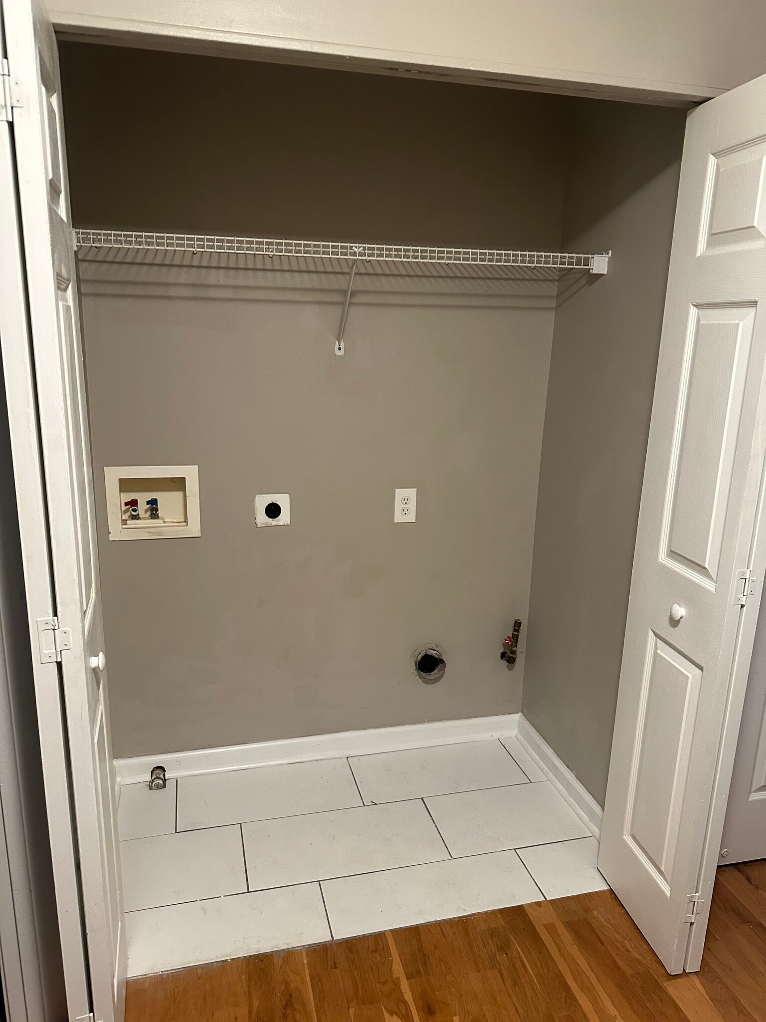 Laundry Area - 1295 Kilmington Ct
