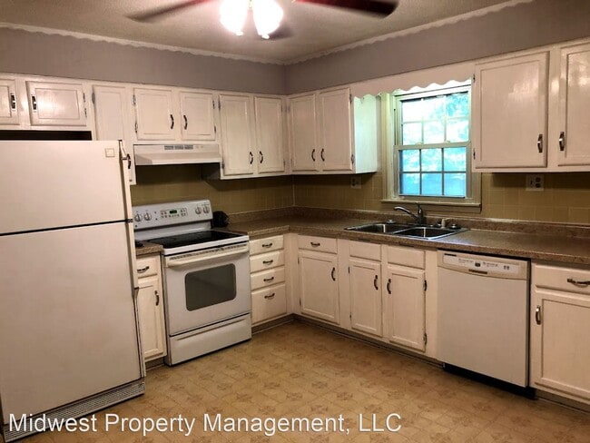 Building Photo - 1237 El Chaparral Ave S