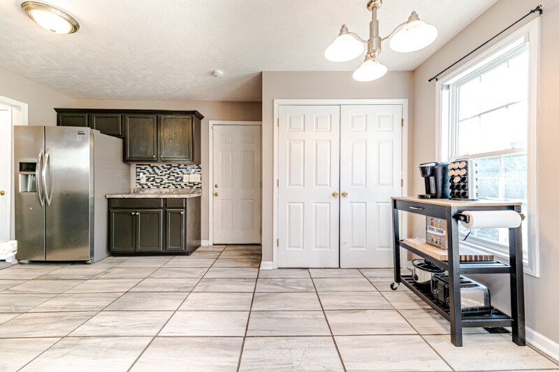 Building Photo - 174 Falling Leaf Dr