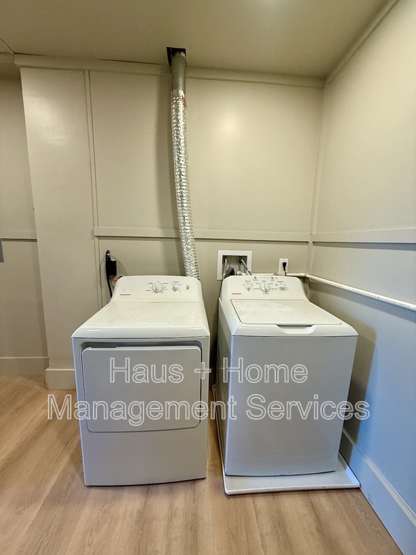 Building Photo - 906 Penn Ave