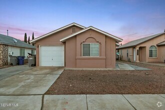 Building Photo - 3424 Tierra Cobre Dr