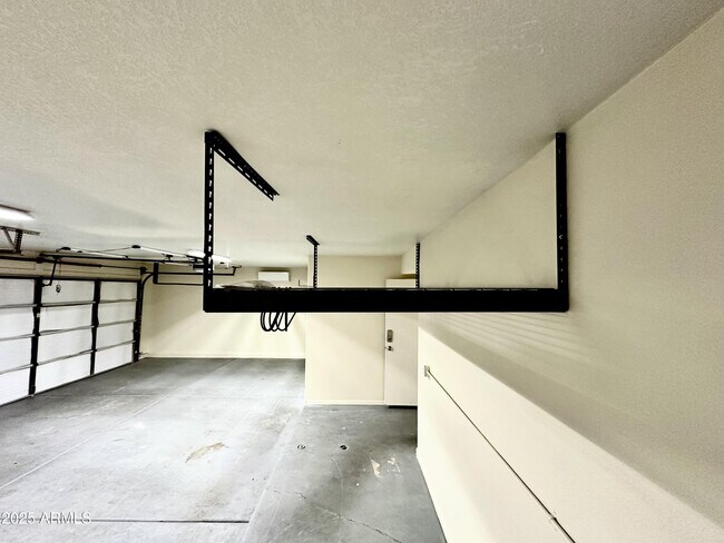 Building Photo - 4708 E Thunderhill Pl