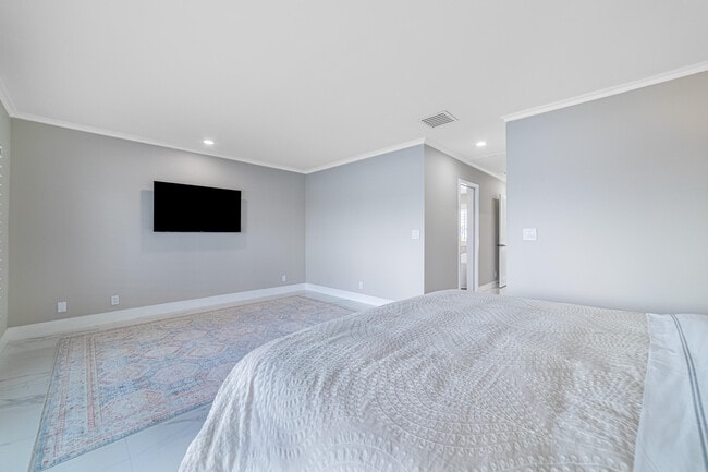 Building Photo - 3474 S Ocean Blvd