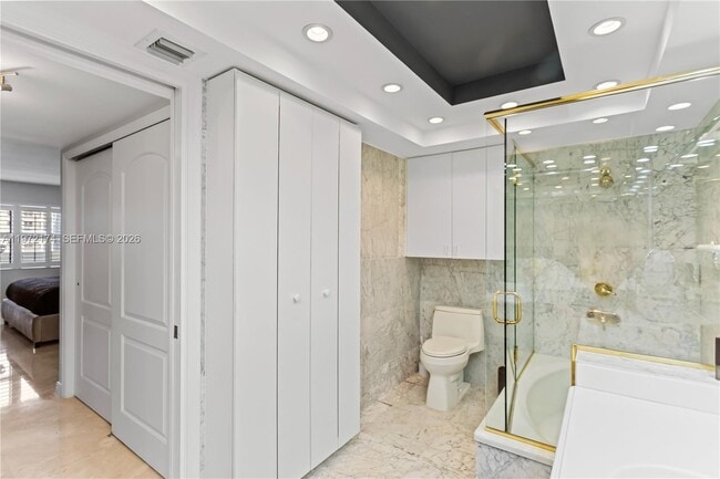 Building Photo - 1901 N Ocean Blvd