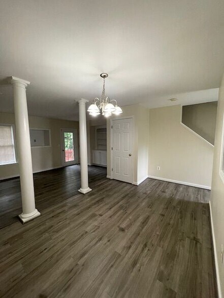 Building Photo - 109 Donelson Loop