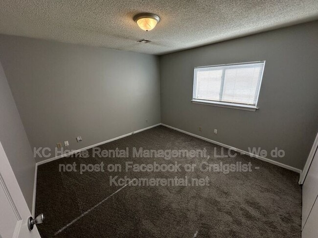 Building Photo - 4715 Switzer Rd