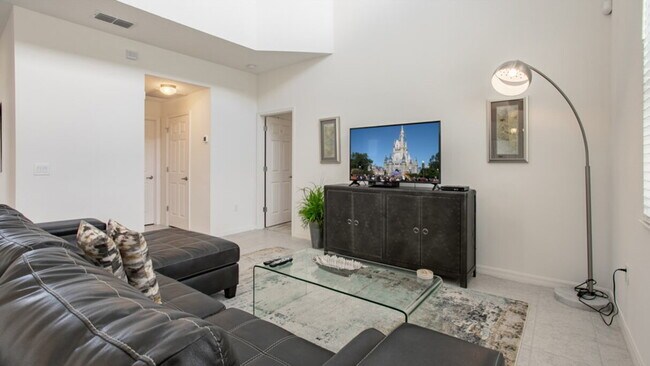 Building Photo - Providence Golf Community Home!